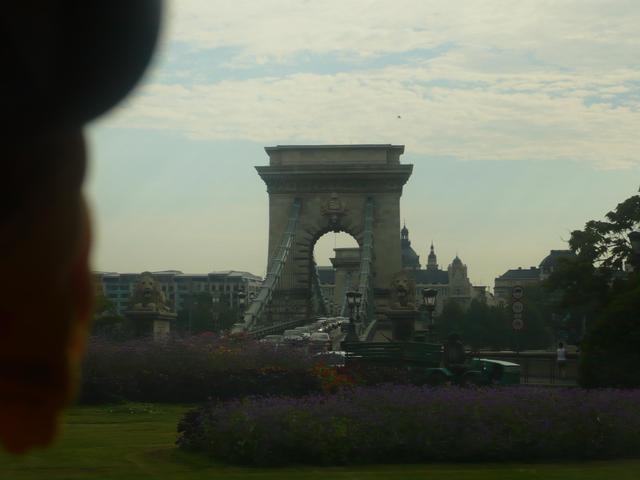 Lánchíd = Chain Bridge