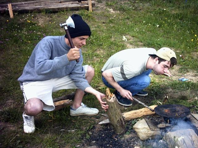 liviu-taie-lemne-laur-sufla-in-foc