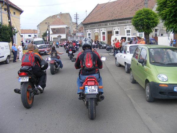 Parada motoare prin orash